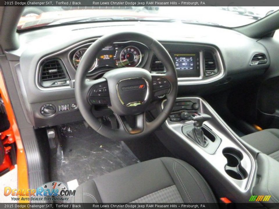Black Interior - 2015 Dodge Challenger SXT Photo #16