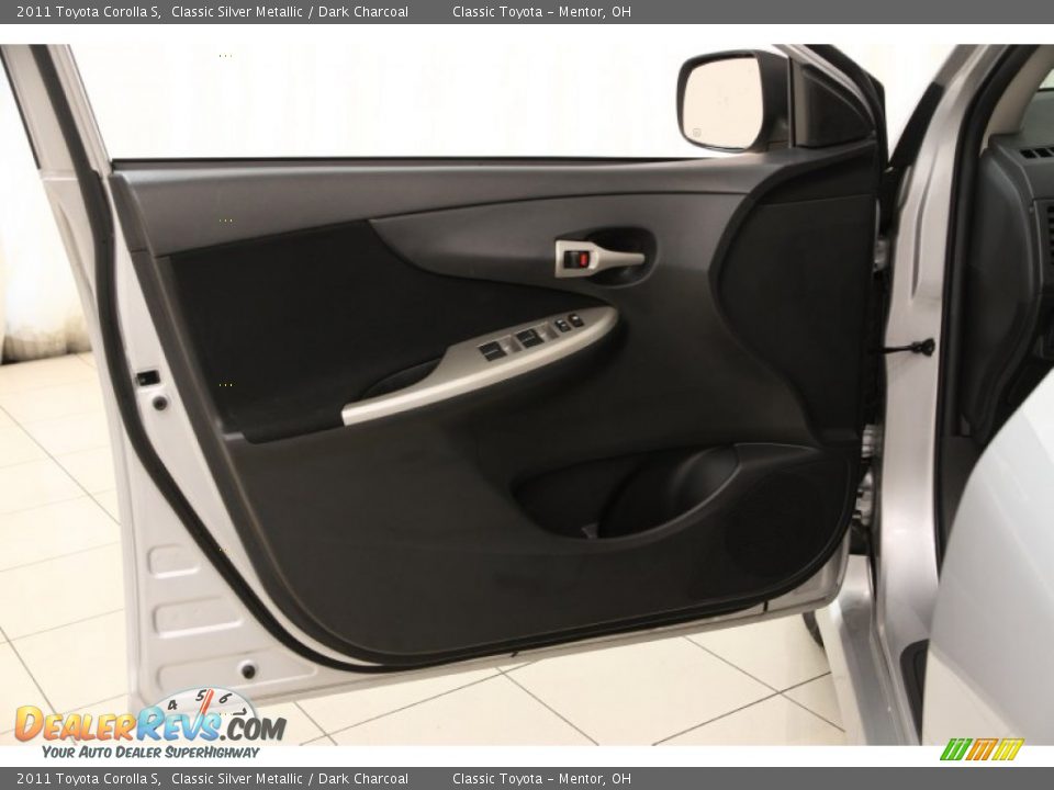2011 Toyota Corolla S Classic Silver Metallic / Dark Charcoal Photo #4
