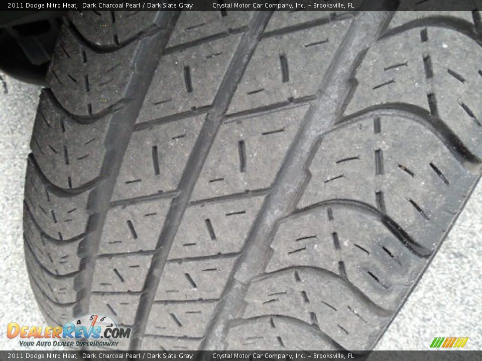 2011 Dodge Nitro Heat Dark Charcoal Pearl / Dark Slate Gray Photo #16