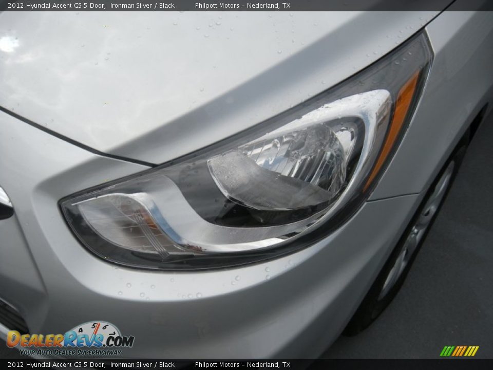 2012 Hyundai Accent GS 5 Door Ironman Silver / Black Photo #6