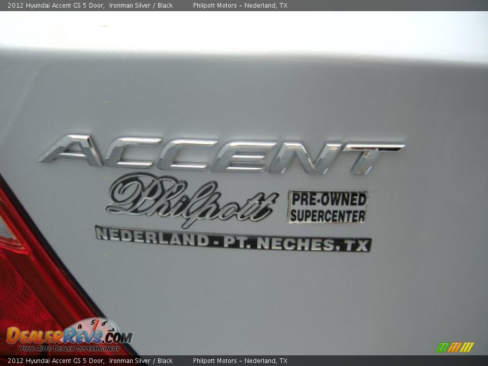 2012 Hyundai Accent GS 5 Door Ironman Silver / Black Photo #14