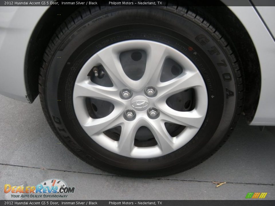 2012 Hyundai Accent GS 5 Door Ironman Silver / Black Photo #18