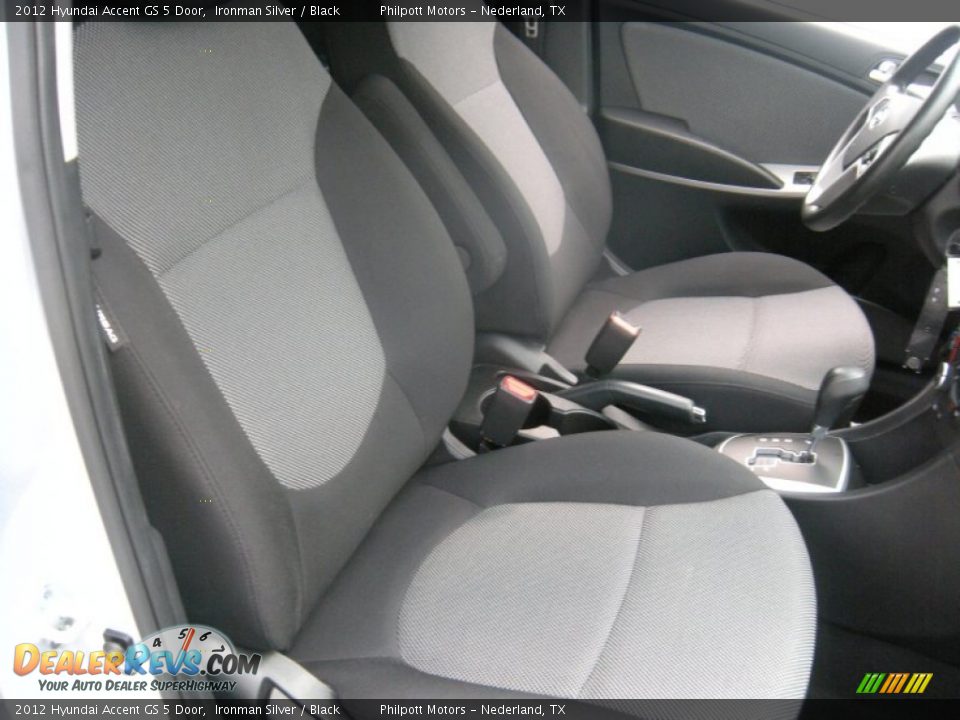 2012 Hyundai Accent GS 5 Door Ironman Silver / Black Photo #27