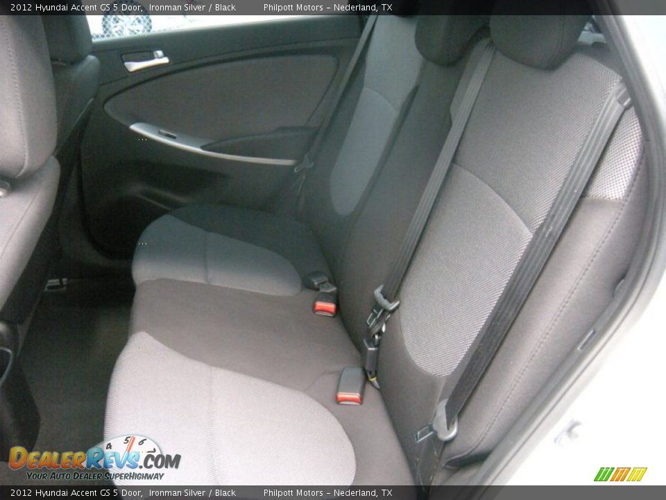 2012 Hyundai Accent GS 5 Door Ironman Silver / Black Photo #31