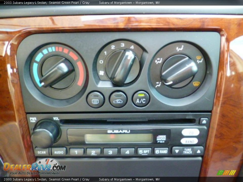 2003 Subaru Legacy L Sedan Seamist Green Pearl / Gray Photo #19