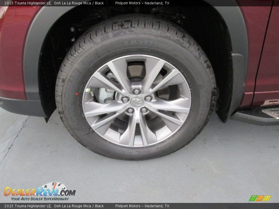 2015 Toyota Highlander LE Wheel Photo #11