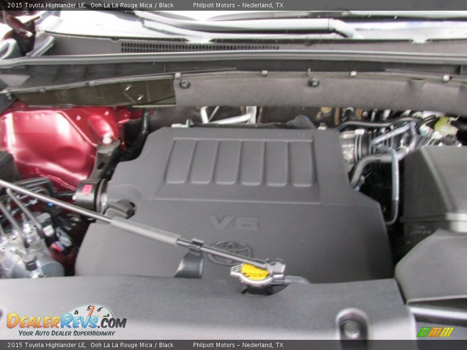 2015 Toyota Highlander LE Ooh La La Rouge Mica / Black Photo #17