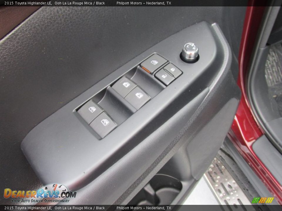 2015 Toyota Highlander LE Ooh La La Rouge Mica / Black Photo #24