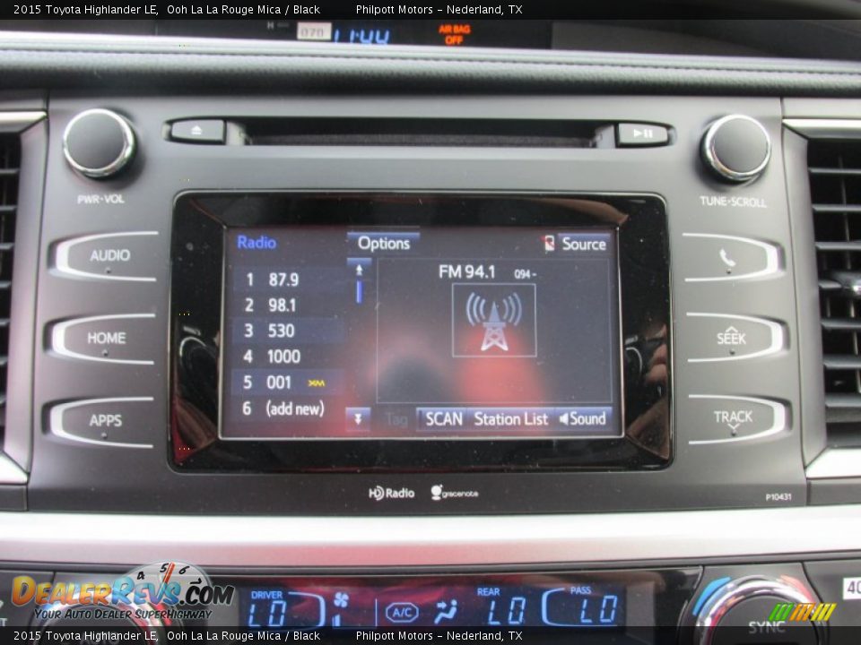 Controls of 2015 Toyota Highlander LE Photo #29