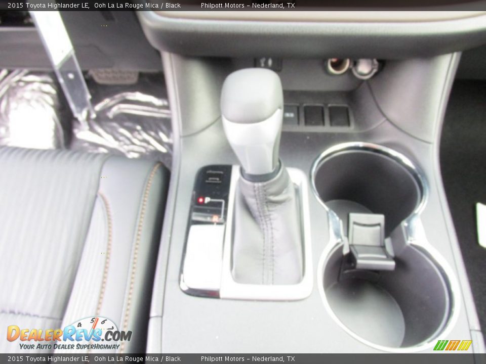 2015 Toyota Highlander LE Ooh La La Rouge Mica / Black Photo #32