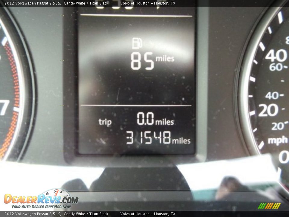 2012 Volkswagen Passat 2.5L S Candy White / Titan Black Photo #29