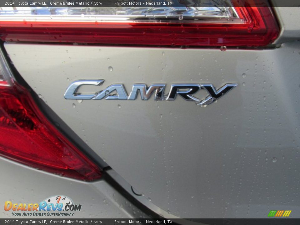 2014 Toyota Camry LE Creme Brulee Metallic / Ivory Photo #14
