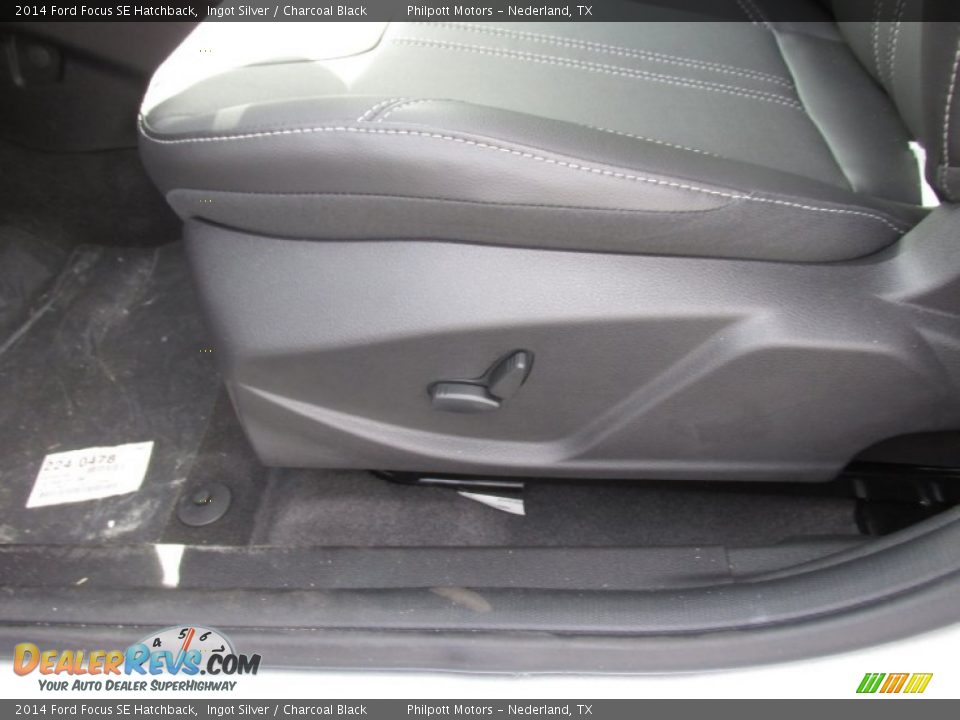 2014 Ford Focus SE Hatchback Ingot Silver / Charcoal Black Photo #24
