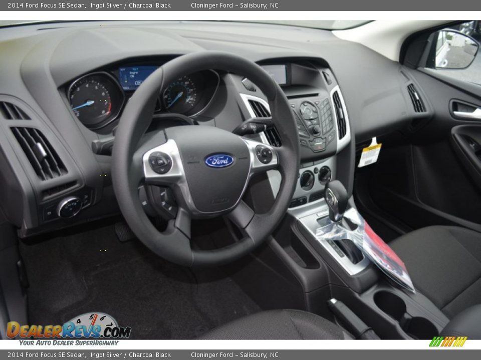2014 Ford Focus SE Sedan Ingot Silver / Charcoal Black Photo #7