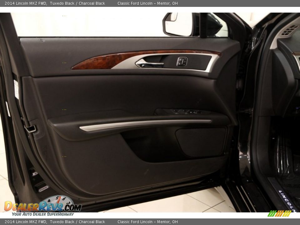 2014 Lincoln MKZ FWD Tuxedo Black / Charcoal Black Photo #5