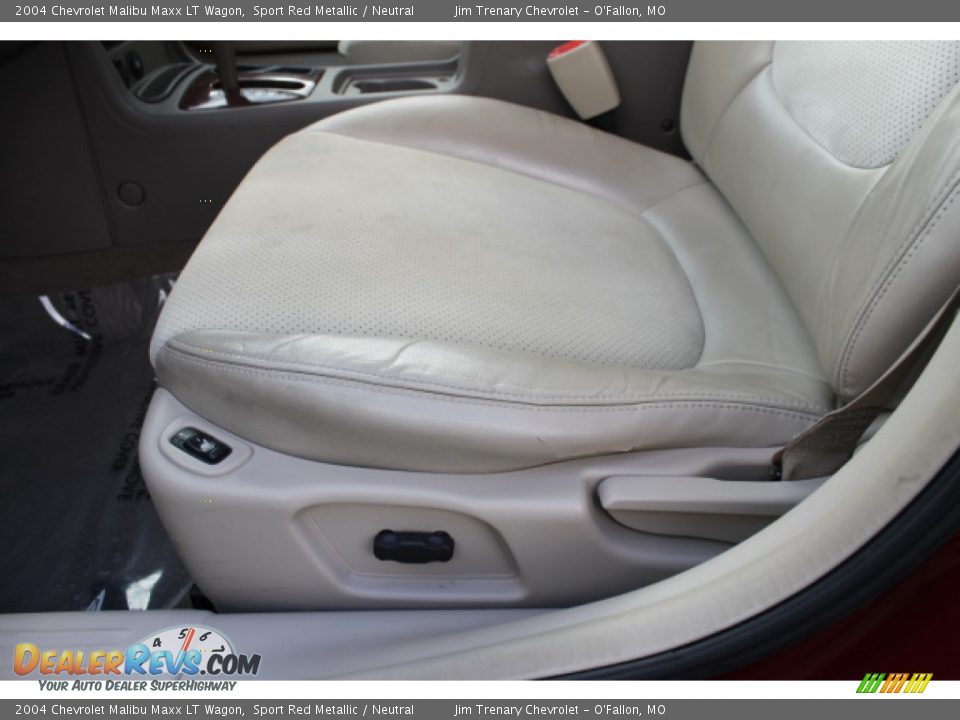 2004 Chevrolet Malibu Maxx LT Wagon Sport Red Metallic / Neutral Photo #16