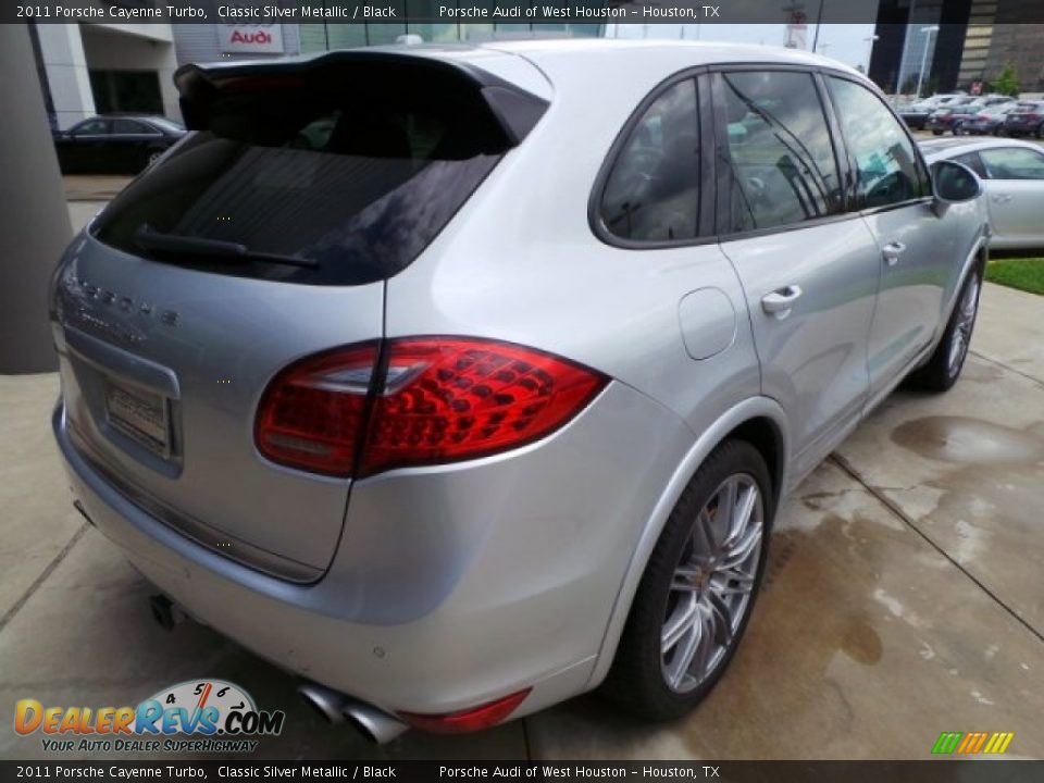 2011 Porsche Cayenne Turbo Classic Silver Metallic / Black Photo #7