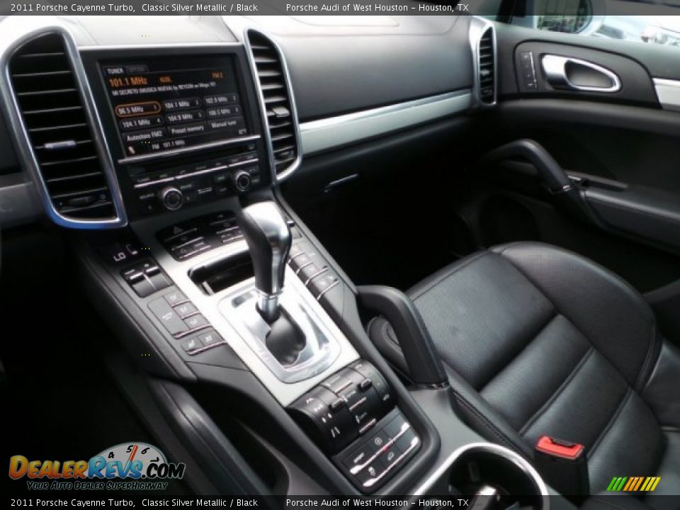 2011 Porsche Cayenne Turbo Classic Silver Metallic / Black Photo #19