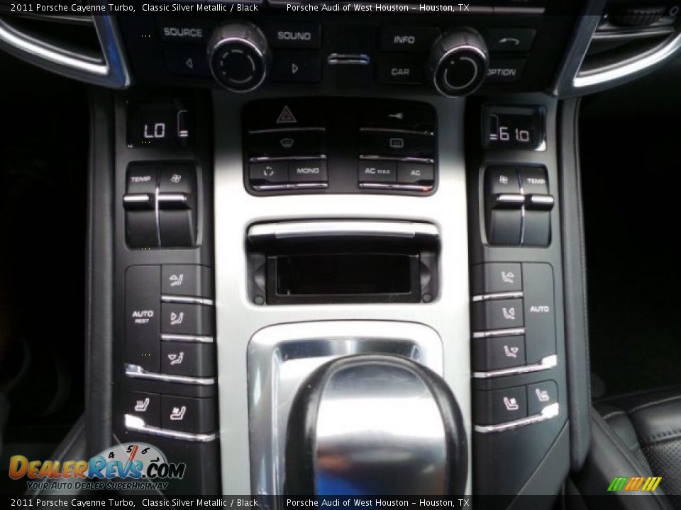 2011 Porsche Cayenne Turbo Classic Silver Metallic / Black Photo #24