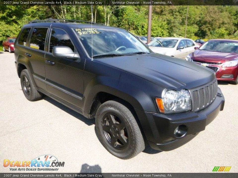 2007 Jeep Grand Cherokee Laredo 4x4 Black / Medium Slate Gray Photo #5