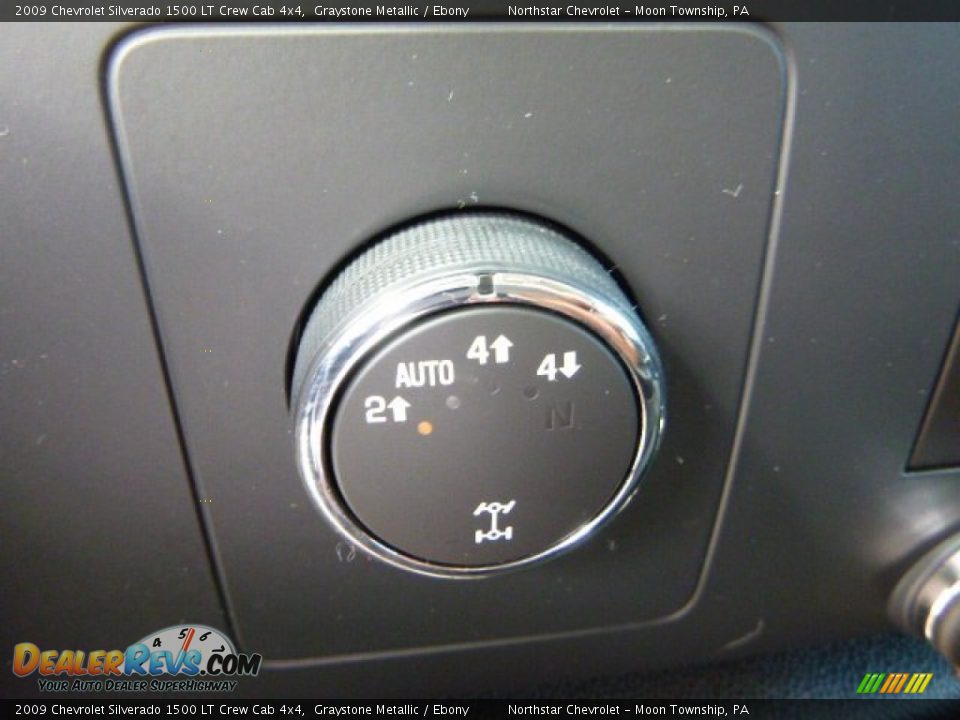 2009 Chevrolet Silverado 1500 LT Crew Cab 4x4 Graystone Metallic / Ebony Photo #17