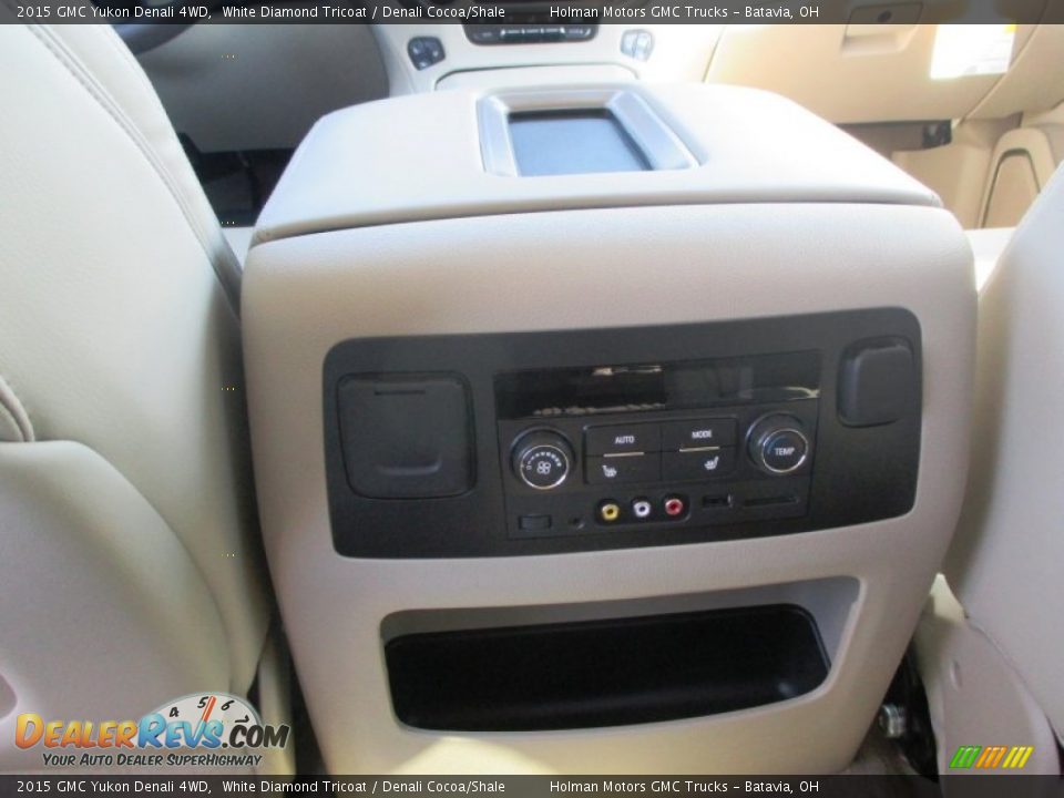 2015 GMC Yukon Denali 4WD White Diamond Tricoat / Denali Cocoa/Shale Photo #35