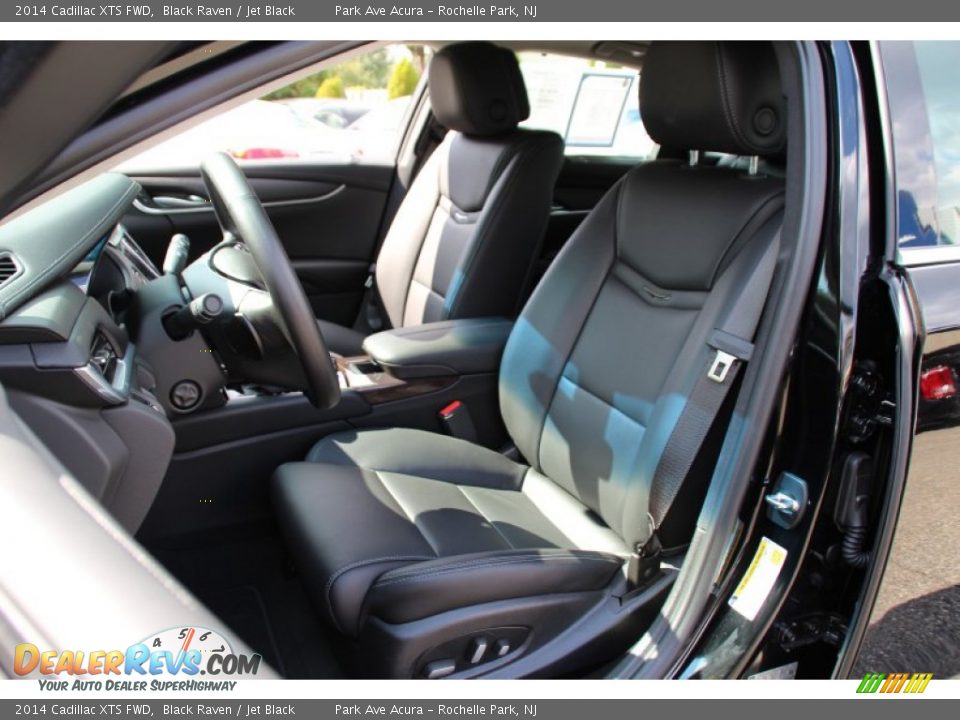 Front Seat of 2014 Cadillac XTS FWD Photo #14