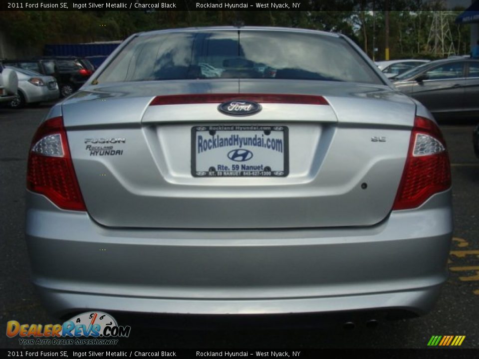 2011 Ford Fusion SE Ingot Silver Metallic / Charcoal Black Photo #5
