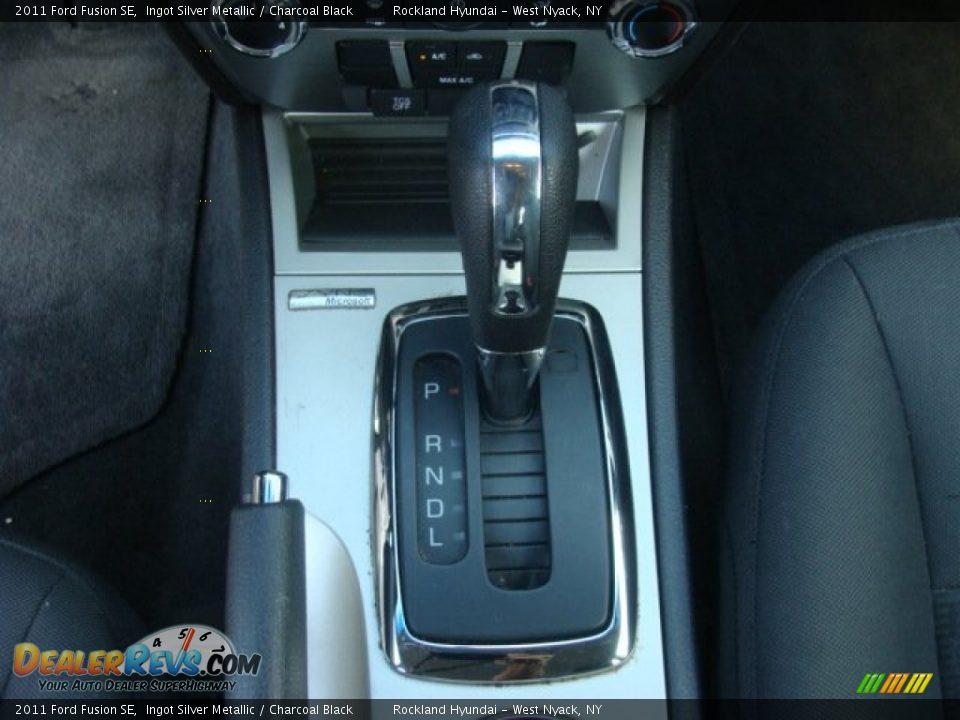 2011 Ford Fusion SE Ingot Silver Metallic / Charcoal Black Photo #18