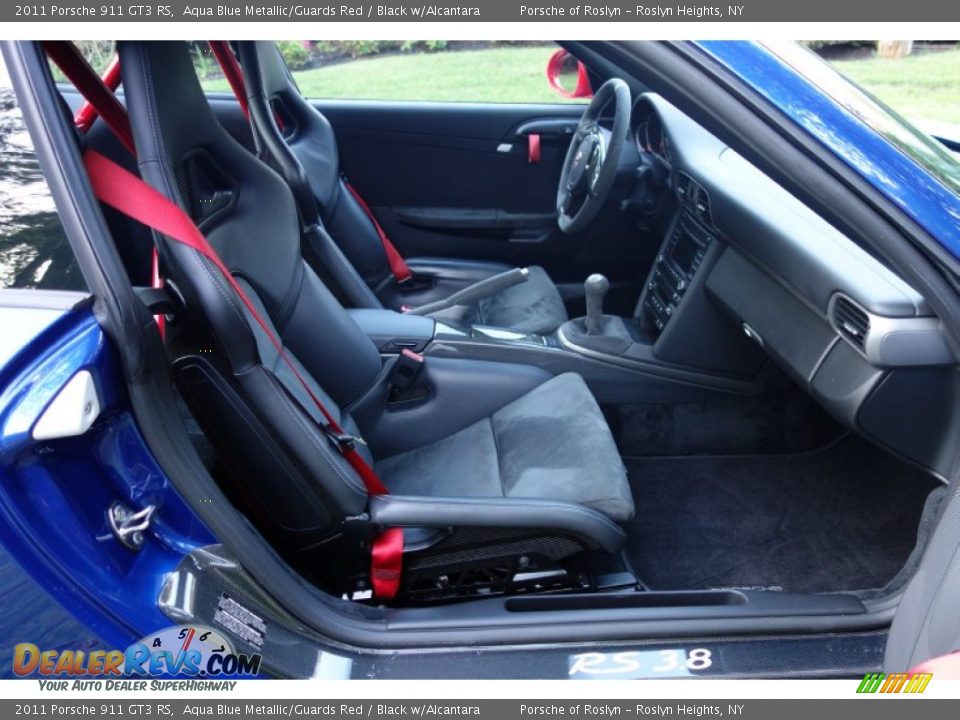 Front Seat of 2011 Porsche 911 GT3 RS Photo #18