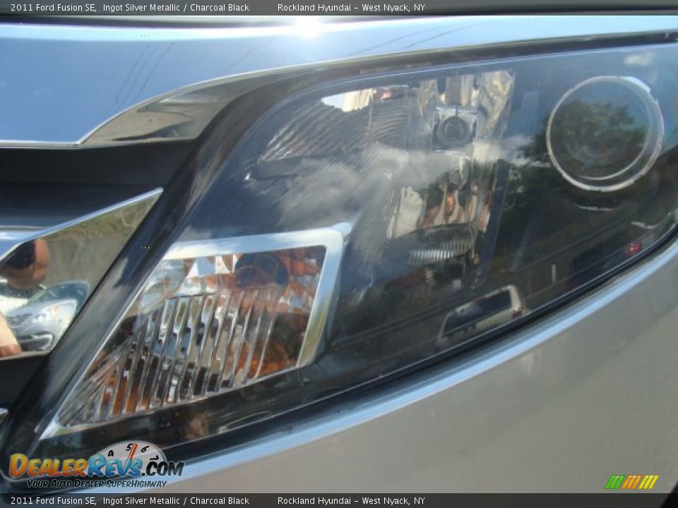 2011 Ford Fusion SE Ingot Silver Metallic / Charcoal Black Photo #29