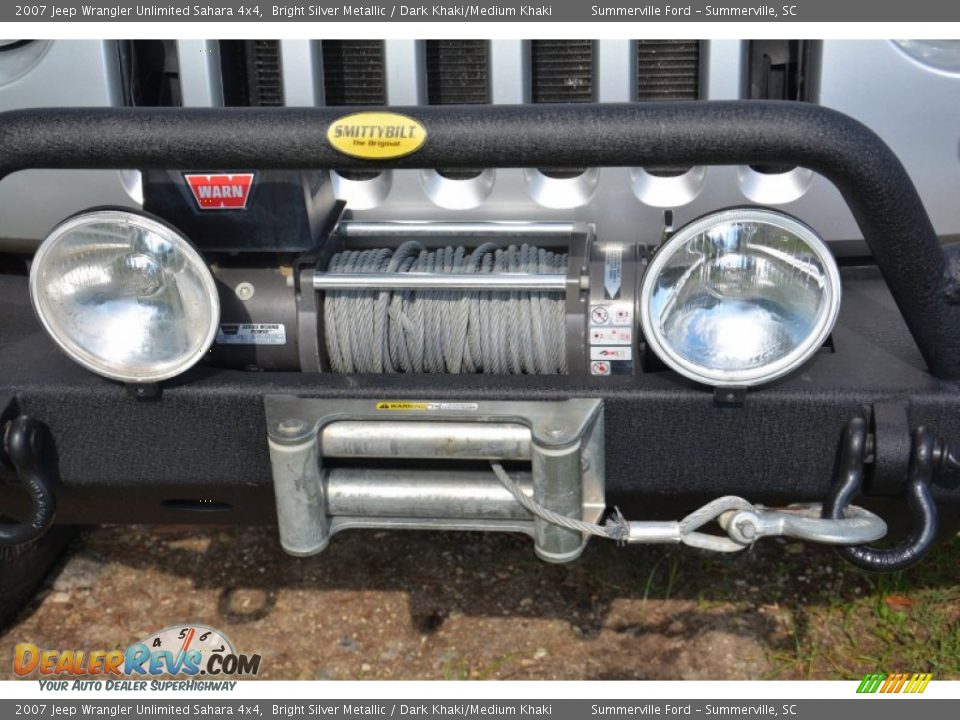 2007 Jeep Wrangler Unlimited Sahara 4x4 Bright Silver Metallic / Dark Khaki/Medium Khaki Photo #9