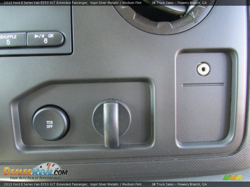 2013 Ford E Series Van E350 XLT Extended Passenger Ingot Silver Metallic / Medium Flint Photo #28