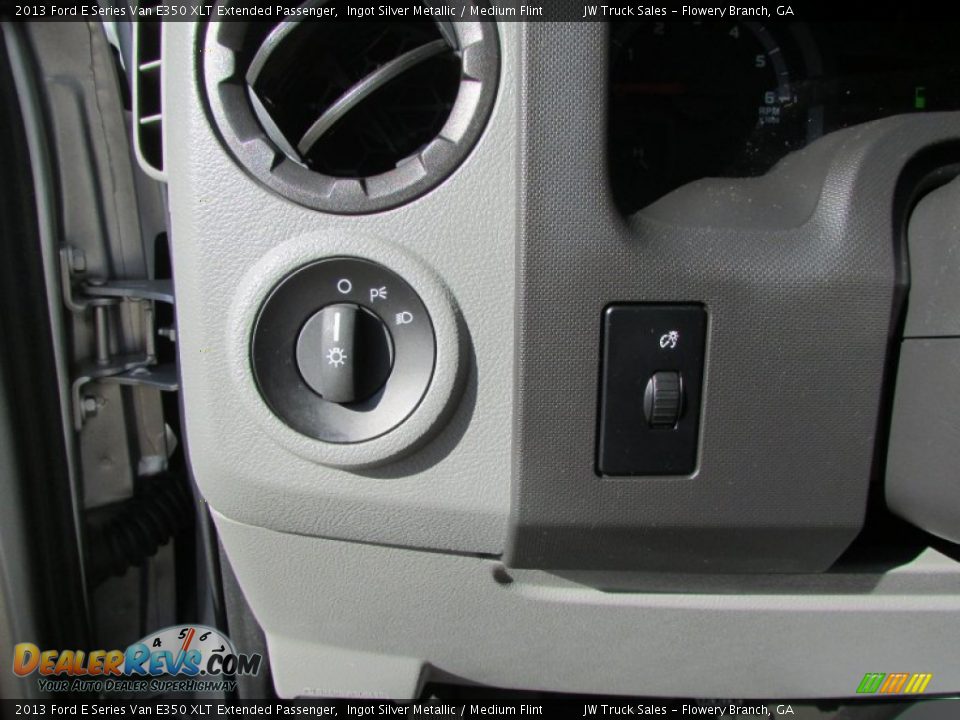 2013 Ford E Series Van E350 XLT Extended Passenger Ingot Silver Metallic / Medium Flint Photo #36
