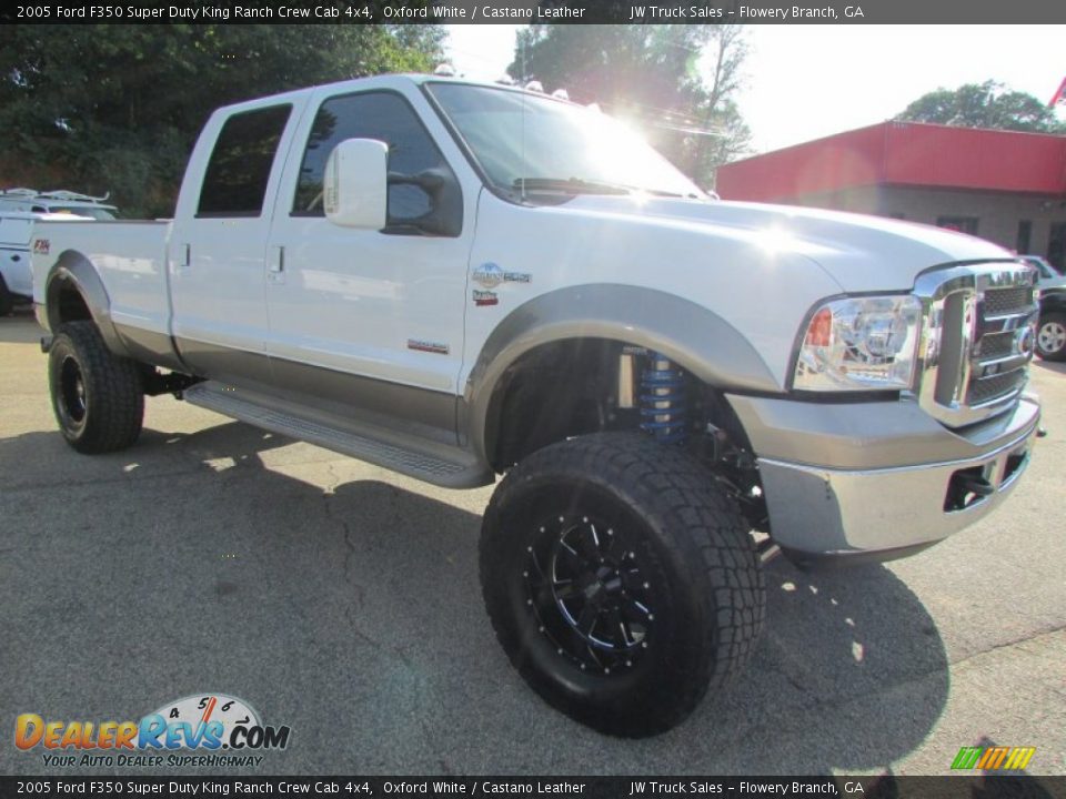 2005 Ford F350 Super Duty King Ranch Crew Cab 4x4 Oxford White / Castano Leather Photo #5