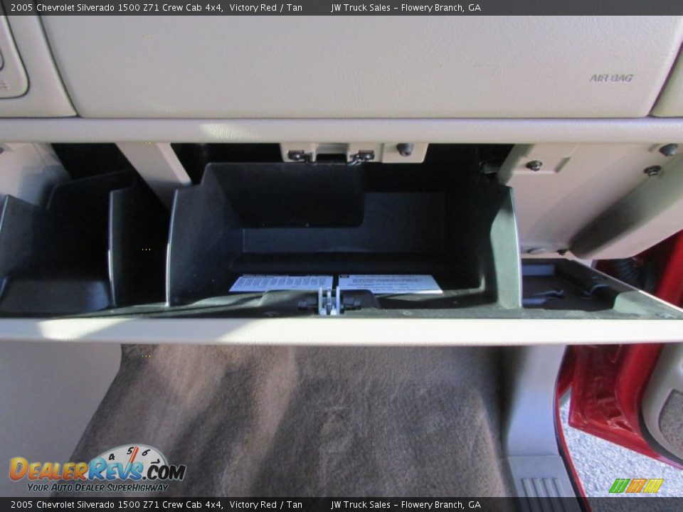 2005 Chevrolet Silverado 1500 Z71 Crew Cab 4x4 Victory Red / Tan Photo #17