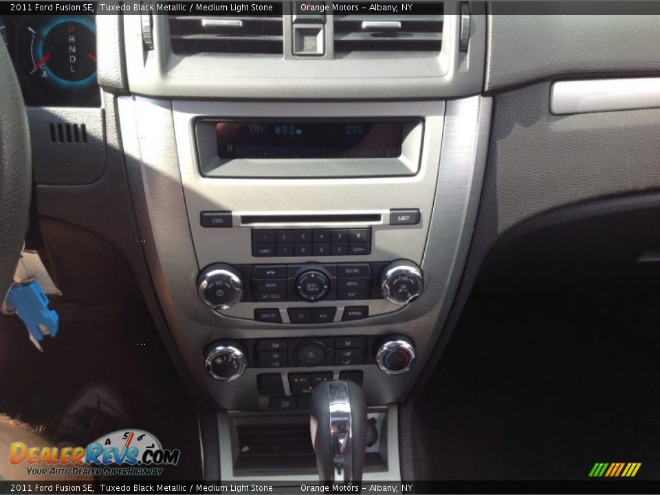 2011 Ford Fusion SE Tuxedo Black Metallic / Medium Light Stone Photo #10