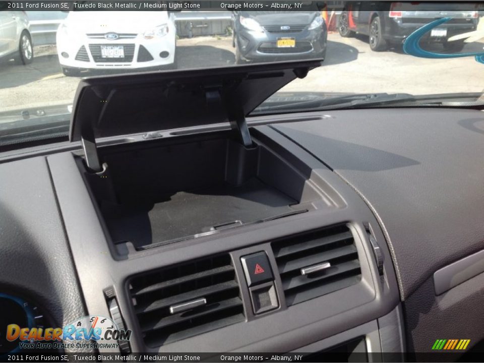 2011 Ford Fusion SE Tuxedo Black Metallic / Medium Light Stone Photo #15