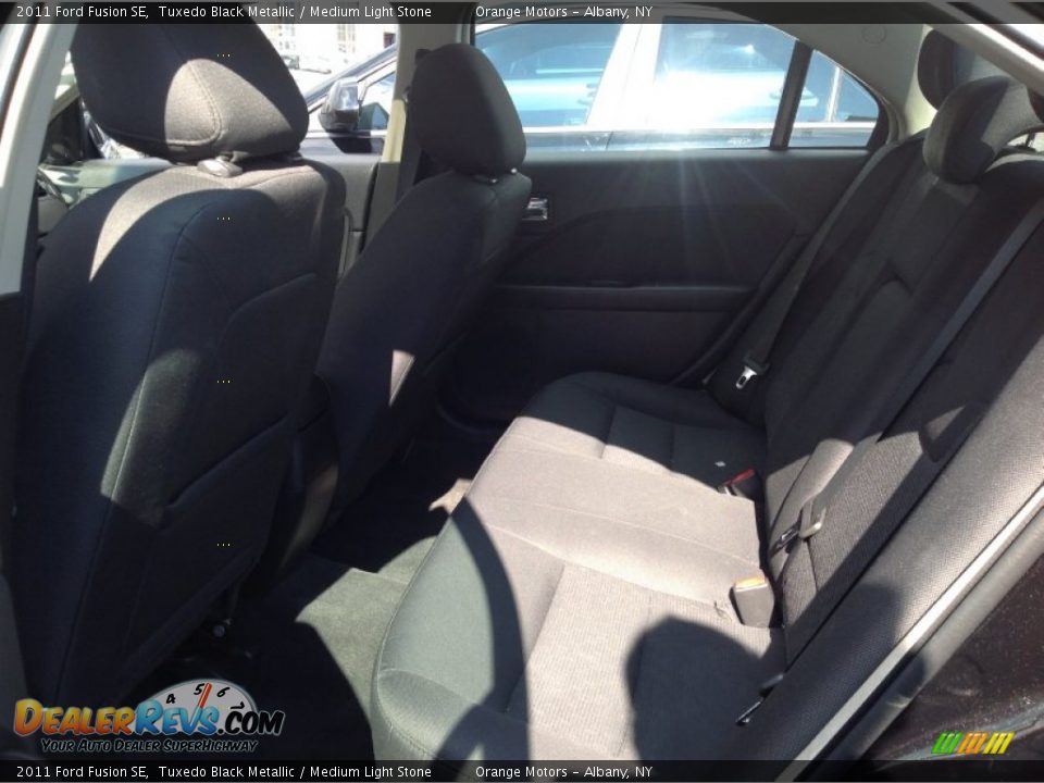 2011 Ford Fusion SE Tuxedo Black Metallic / Medium Light Stone Photo #17