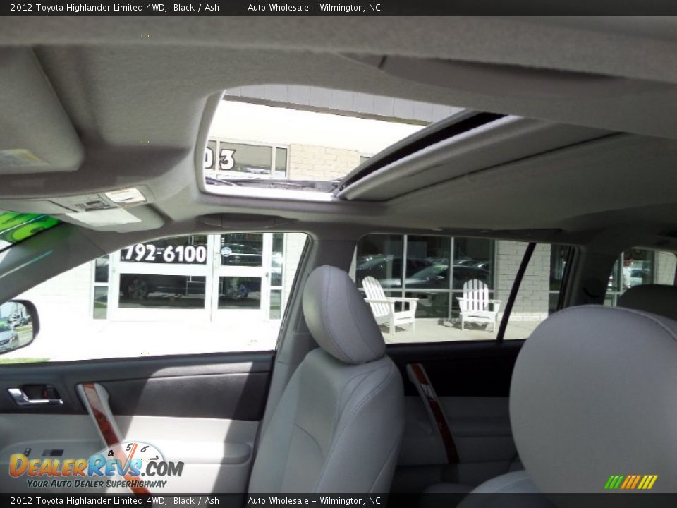 2012 Toyota Highlander Limited 4WD Black / Ash Photo #11