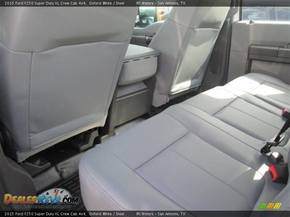 2015 Ford F250 Super Duty XL Crew Cab 4x4 Oxford White / Steel Photo #7