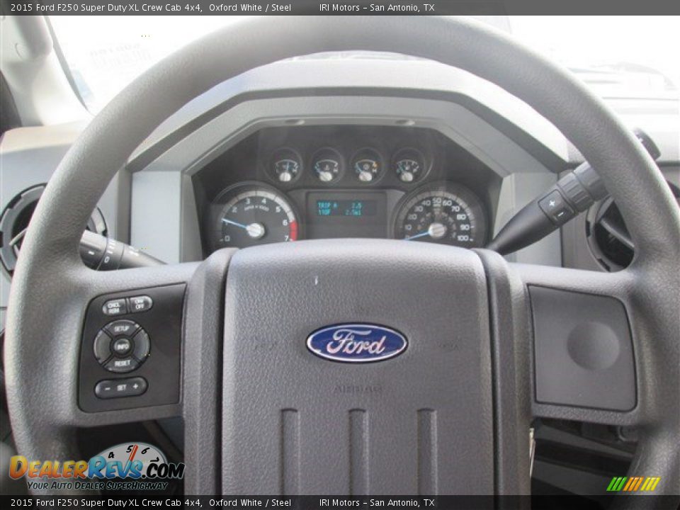 2015 Ford F250 Super Duty XL Crew Cab 4x4 Oxford White / Steel Photo #16