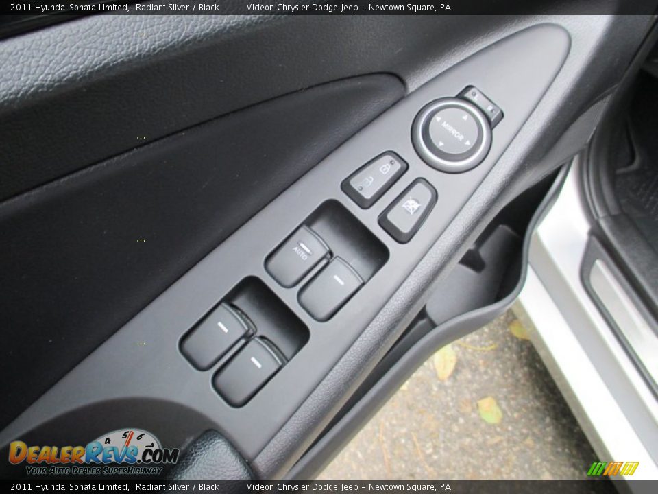 2011 Hyundai Sonata Limited Radiant Silver / Black Photo #14