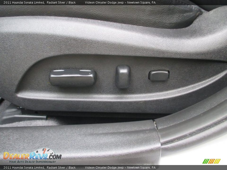 2011 Hyundai Sonata Limited Radiant Silver / Black Photo #15