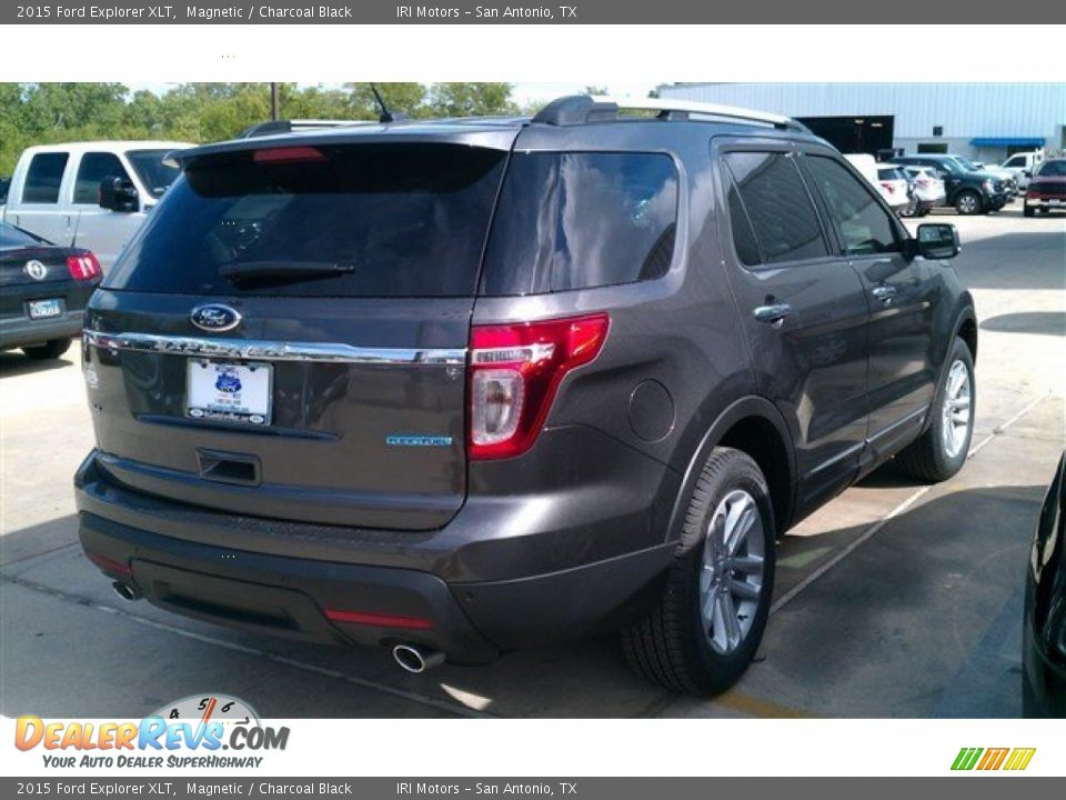 2015 Ford Explorer XLT Magnetic / Charcoal Black Photo #7