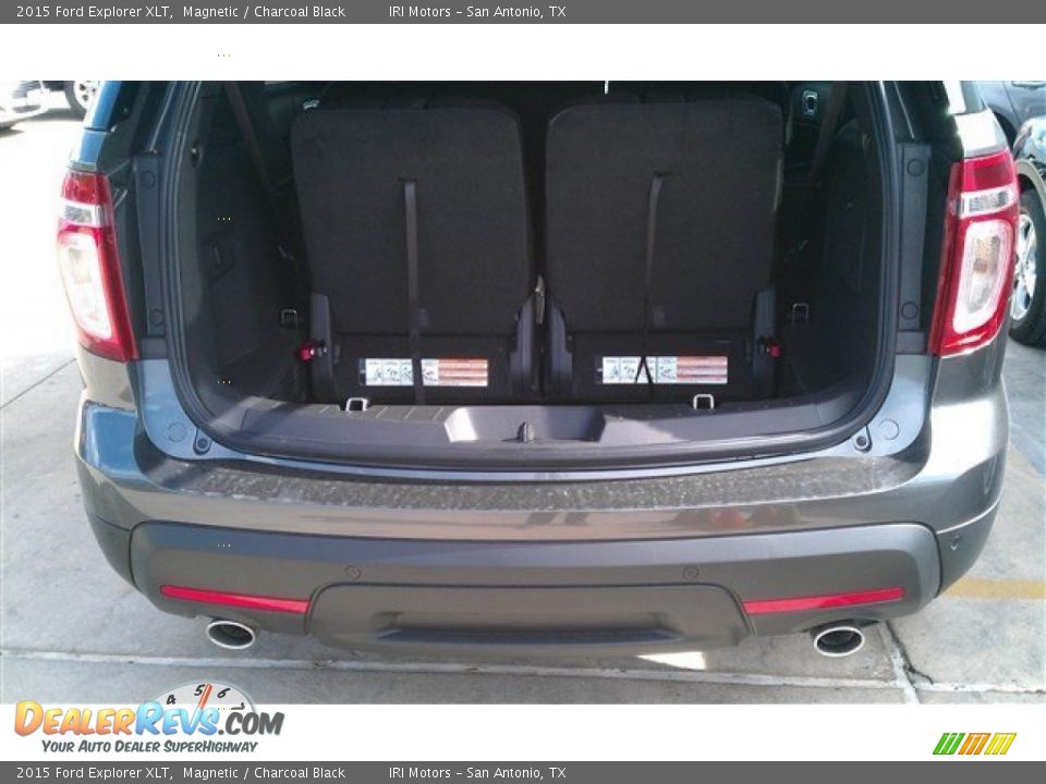 2015 Ford Explorer XLT Magnetic / Charcoal Black Photo #10