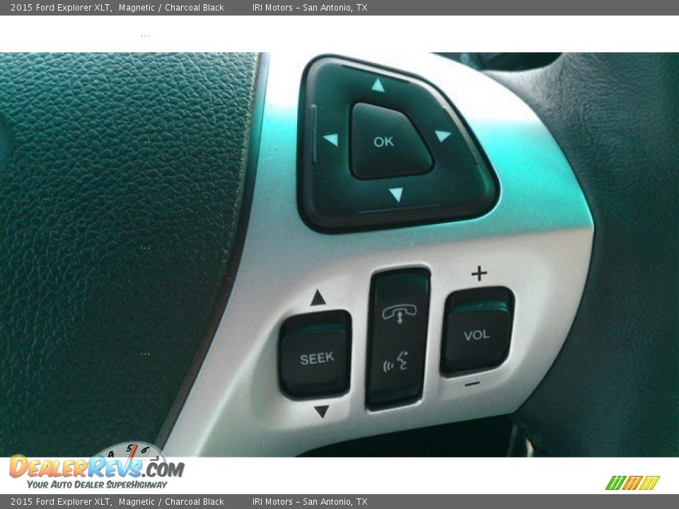 2015 Ford Explorer XLT Magnetic / Charcoal Black Photo #22