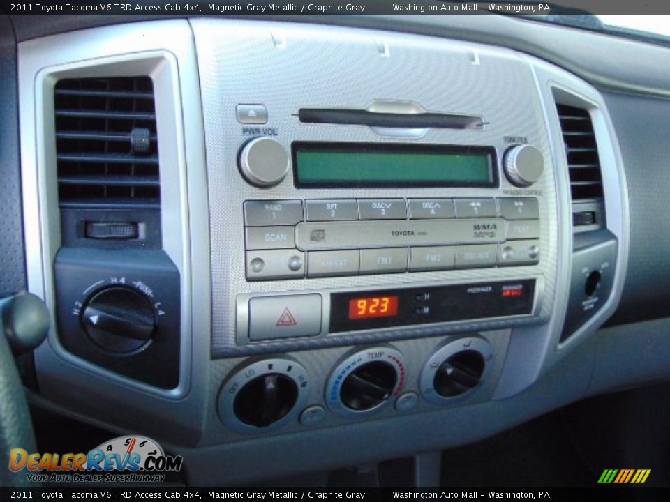 2011 Toyota Tacoma V6 TRD Access Cab 4x4 Magnetic Gray Metallic / Graphite Gray Photo #16