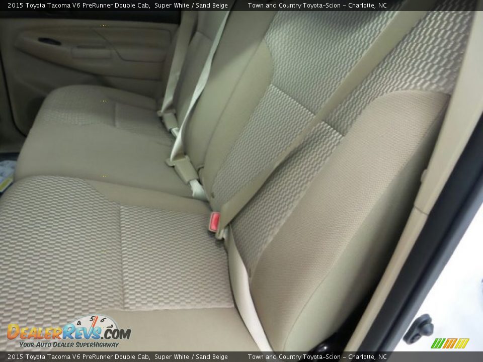 2015 Toyota Tacoma V6 PreRunner Double Cab Super White / Sand Beige Photo #7