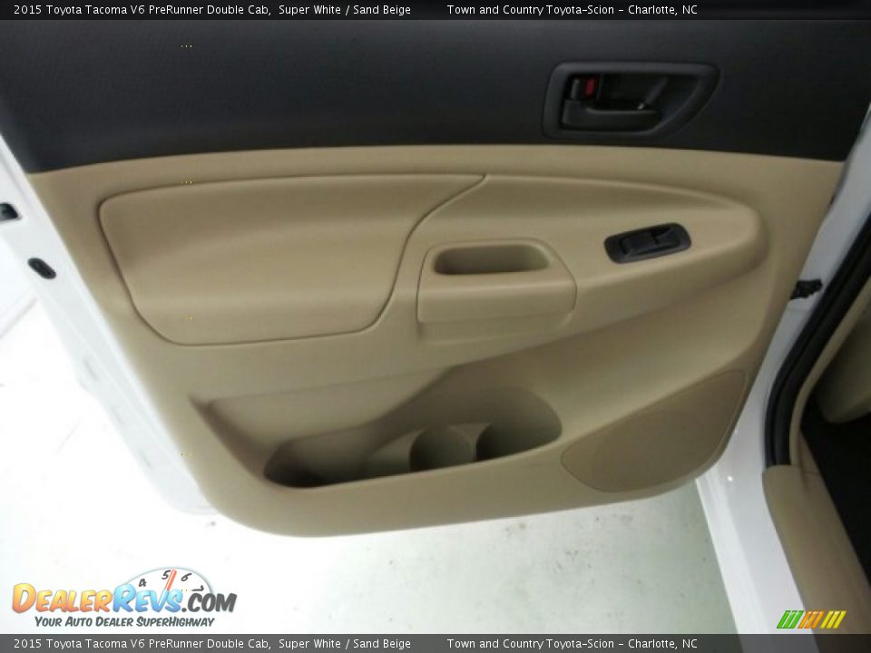 2015 Toyota Tacoma V6 PreRunner Double Cab Super White / Sand Beige Photo #9
